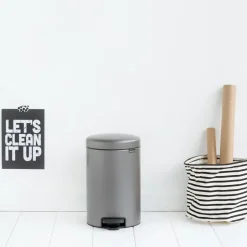 Discount Brabantia New Icon pedal bin 12 liter, platinum Silver-coloured