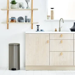 New Brabantia New Icon pedal bin 30 liter, platinum GreySilver-coloured