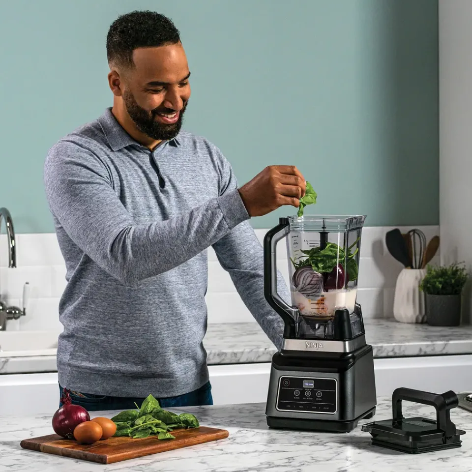 New Ninja BN750 2-in-1 blender with Auto-iQ, Black Silver-colouredBlack