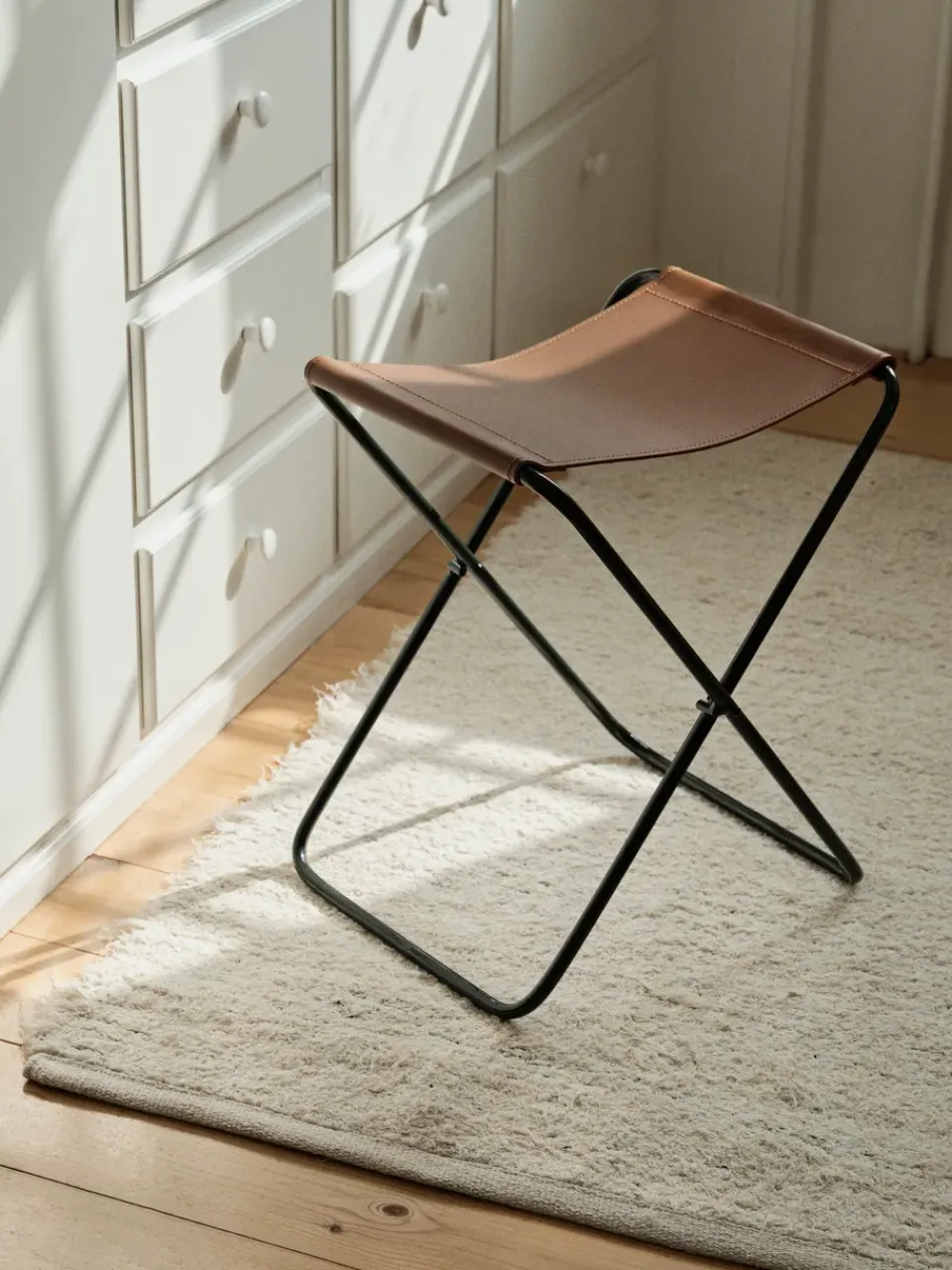 Broste Copenhagen Nola stool leather, Forest green GreenBrown