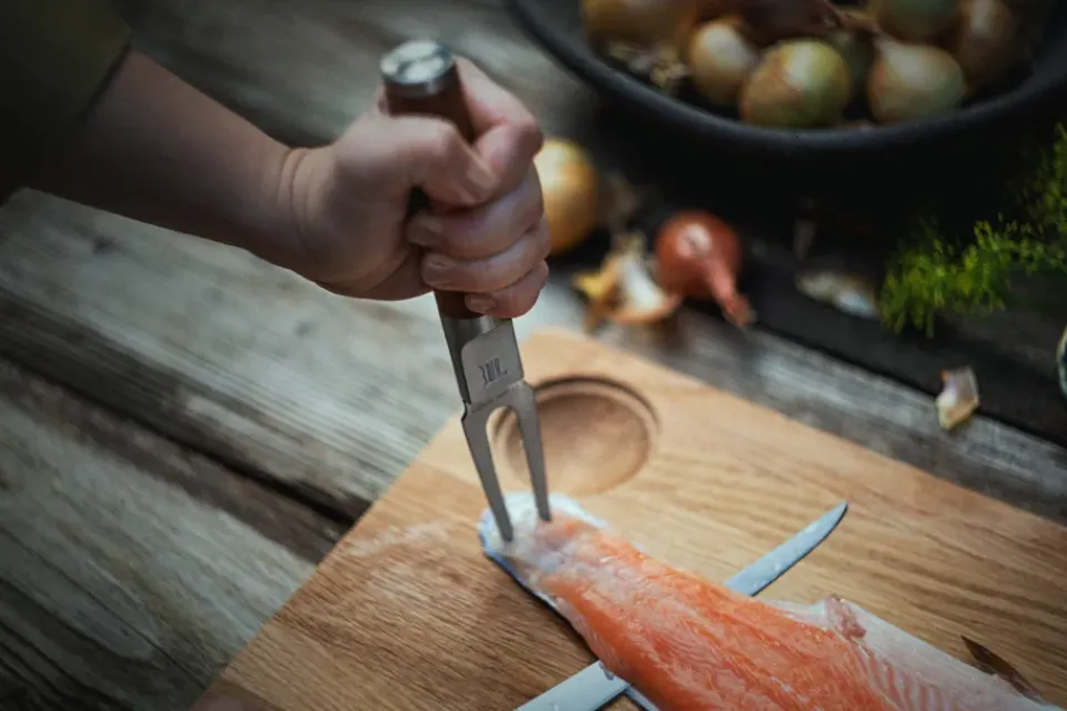 Fish Slices & Spatulas^Fiskars Norden fish fork, Stainless steel-birch Silver-coloured