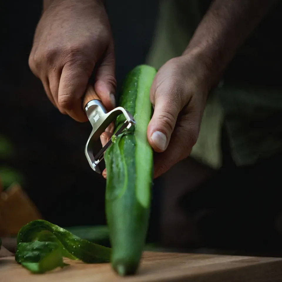 Peelers^Fiskars Norden Y shaped vegetable peeler, Stainless steel-birch Silver-coloured