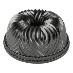 Clearance Nordic Ware bavaria bundt baking tin, 2.4 L Black