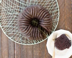 Clearance Nordic Ware bavaria bundt baking tin, 2.4 L Black