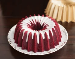 Outlet Nordic Ware brilliance bundt baking tin, 2.4 L Gold-coloured