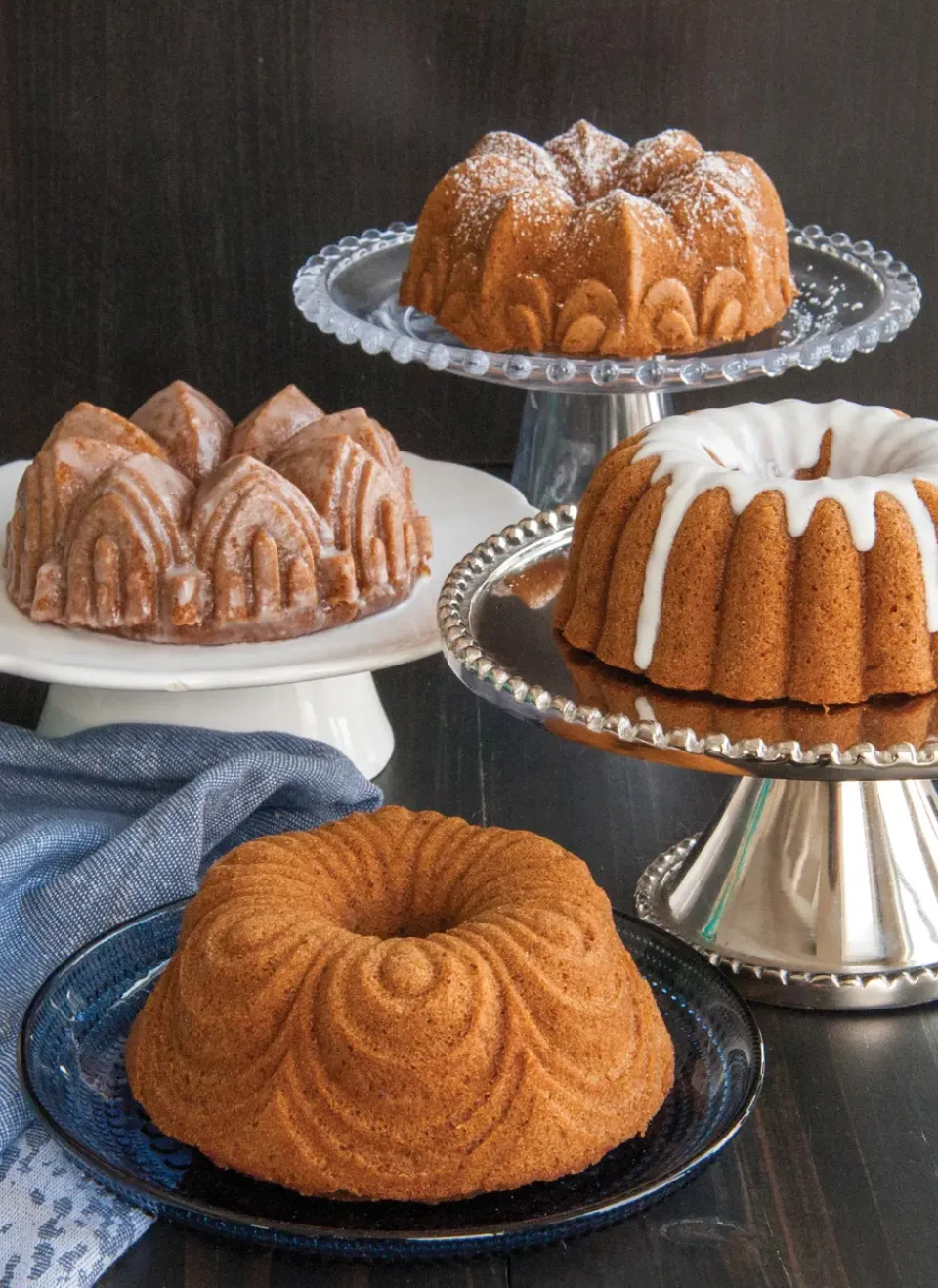 Online Nordic Ware bundt quartet baking tin, 2,1 L Gold-coloured
