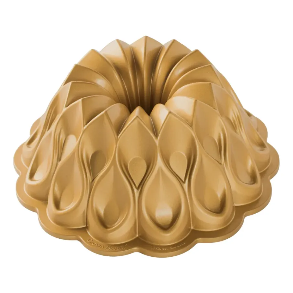 Cookie/Biscuit Cutters & Cake Tins^Nordic Ware crown bundt baking tin, 2.4 L Gold-coloured