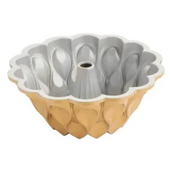 Cookie/Biscuit Cutters & Cake Tins^Nordic Ware crown bundt baking tin, 2.4 L Gold-coloured