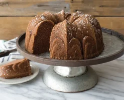 Cookie/Biscuit Cutters & Cake Tins^Nordic Ware Fleur De Lis Bundt - bundt tin, 2.4 L Gold-coloured