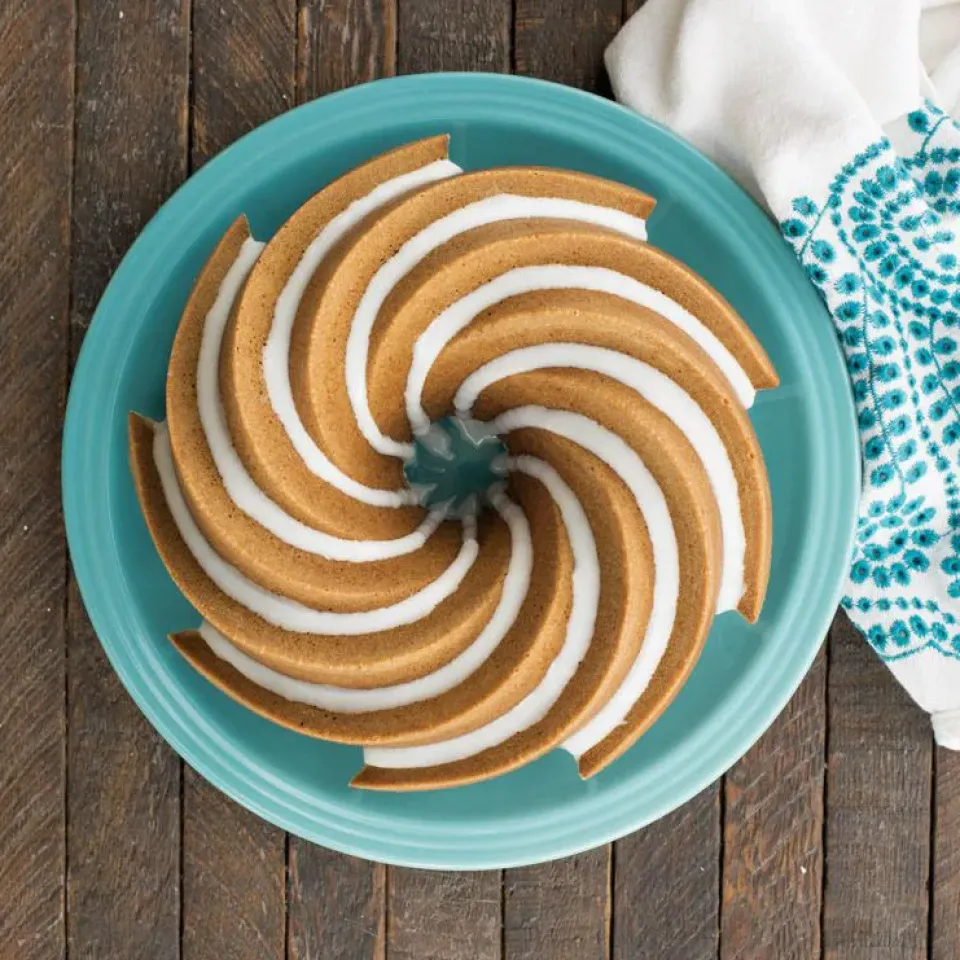 Cookie/Biscuit Cutters & Cake Tins^Nordic Ware heritage bundt tin silver, 2.4 L Silver-coloured