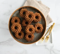 Cookie/Biscuit Cutters & Cake Tins^Nordic Ware heritage bundtlette baking tin gold, 0.9 L Gold-coloured