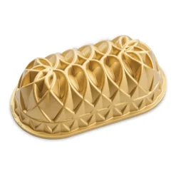 Online Nordic Ware jubilee loaf baking tin, 1.4 L Gold-coloured