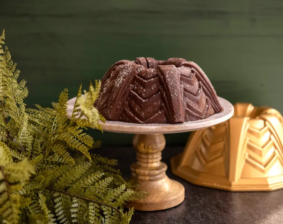 Cookie/Biscuit Cutters & Cake Tins^Nordic Ware marquee bundt form, 2.4 L Gold-coloured