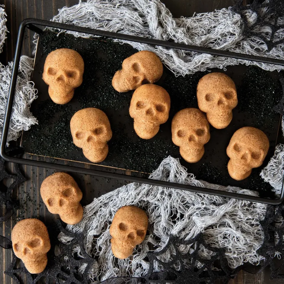 Nordic Ware Skull Bites baking tin, Bronze Brown