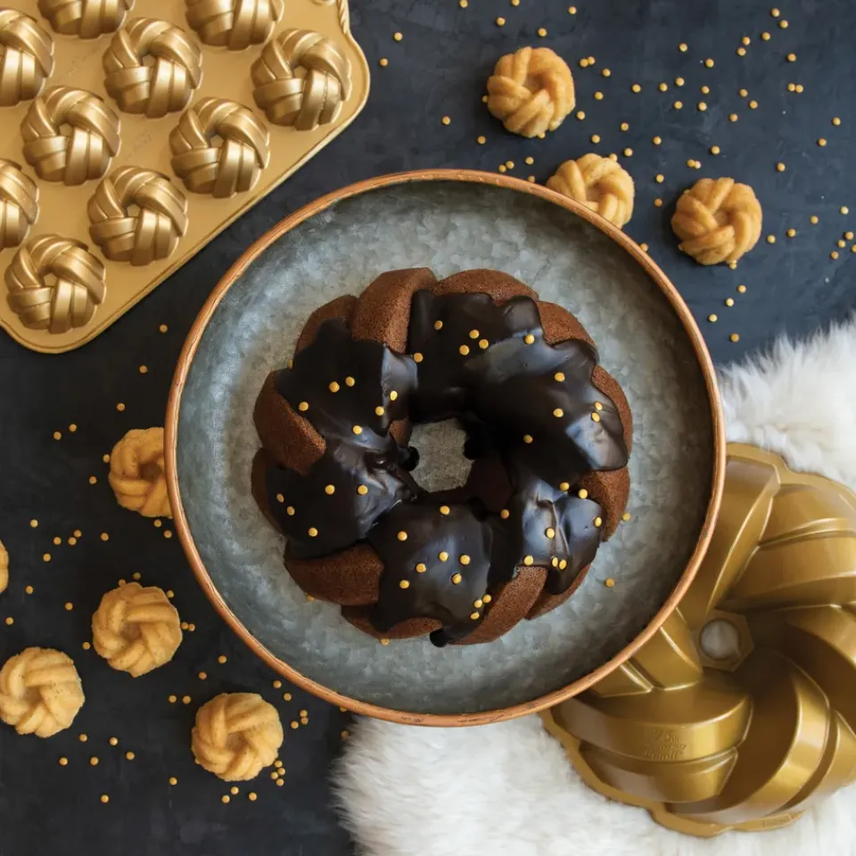 New Nordic Ware 75th anniversary braided bundt baking tin, 0.72 L mini Gold-coloured
