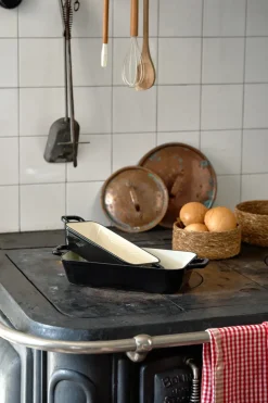 Oven Dishes^Nordwik cast iron baking dish, 33x22 cm, Black
