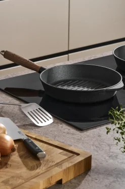 Grill & Griddle Pans|Cast Iron Pans^Nordwik cast iron grill pan with wooden handle, 28 cm Black
