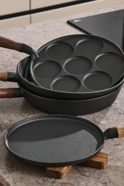 Sale Nordwik cast iron pancake pan with wooden handle, 23 cm Black