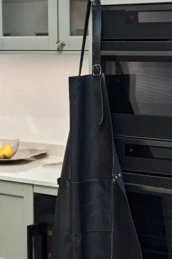 Aprons^Nordwik leather apron, Black