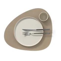LIND DNA Nupo placemat curve L, Clay brown Beige