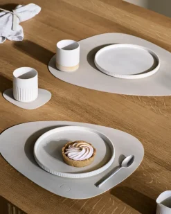 Placemats^LIND DNA Nupo placemat curve L, Oyster white Grey
