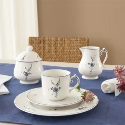 Tea & Coffee Saucers^Villeroy & Boch Old Luxembourg saucer, 14 cm BlueWhite