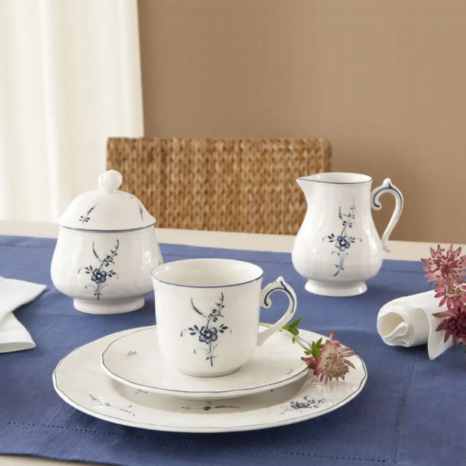 Tea & Coffee Saucers^Villeroy & Boch Old Luxembourg saucer, 14 cm BlueWhite