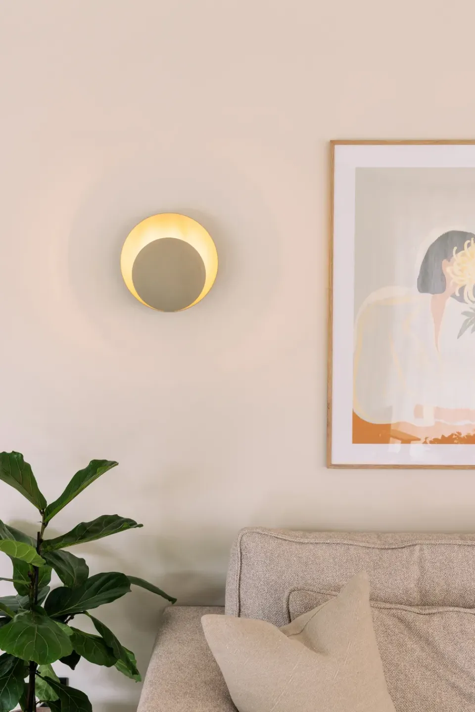Clearance Globen Lighting Orbit wall lamp, Beige