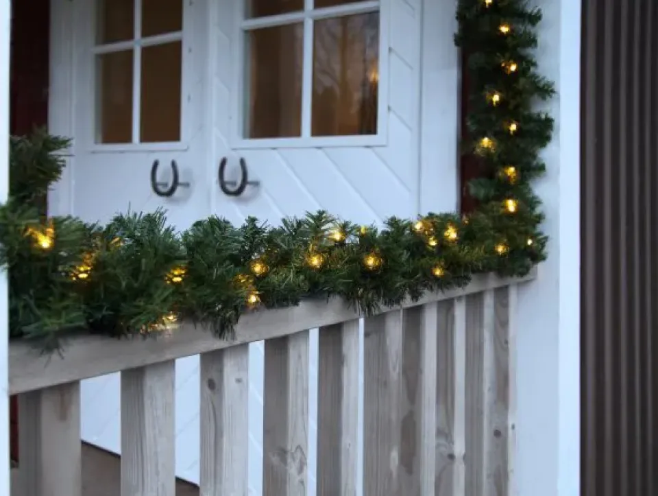 Hot Star Trading Ottawa garland 2.7 m, Green