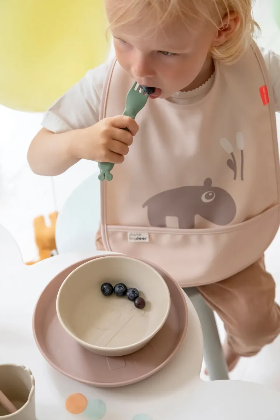 Bibs^Done by deer Ozzo bibs with Velcro 2-pack, Powder Beige