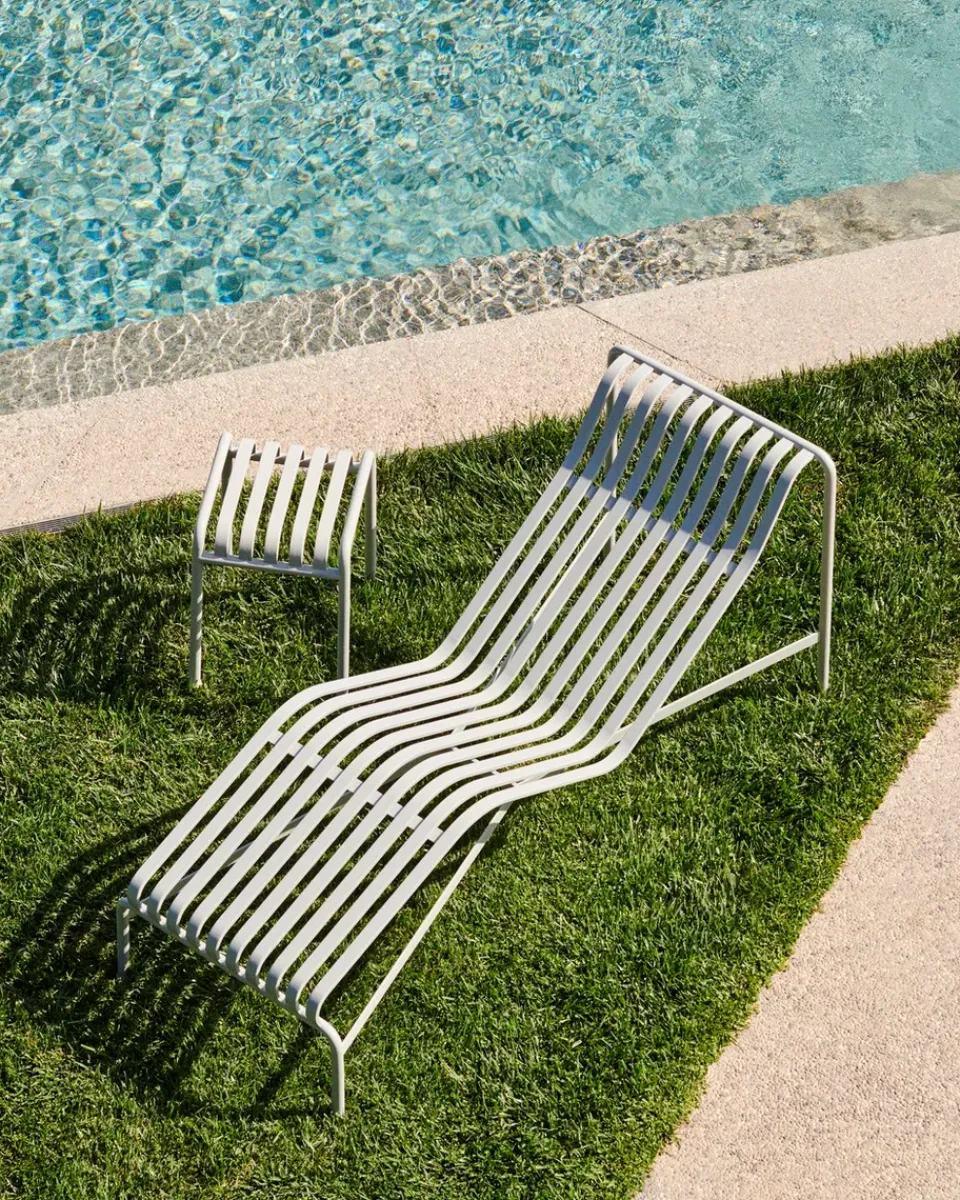 Seating|Outdoor Lounge Furniture^HAY Palissade chaise lounge, Sky Grey