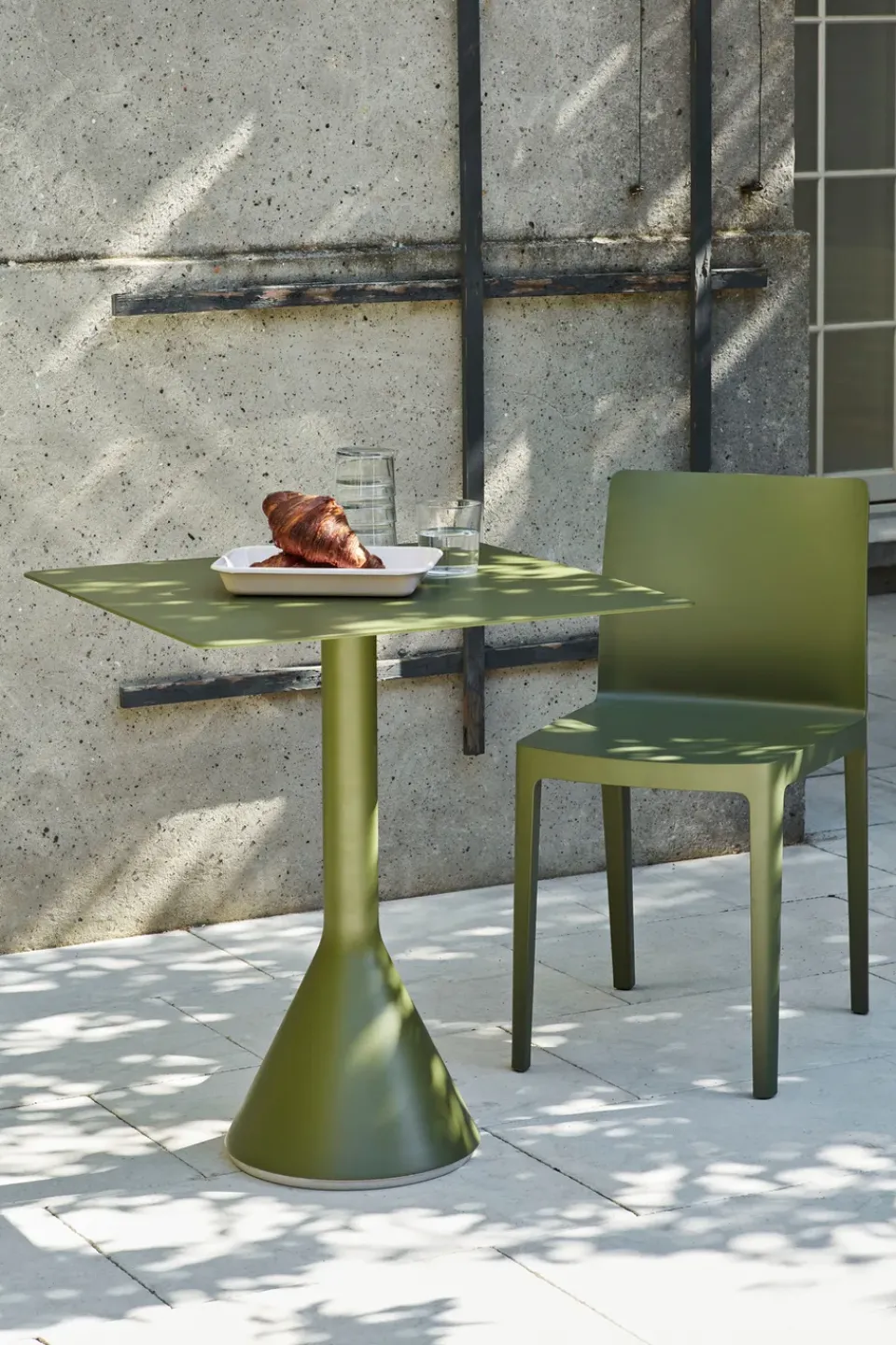Balcony Furniture|Table For Outdoor Use^HAY Palissade Cone square coffee table 65x65 cm, Olive Green
