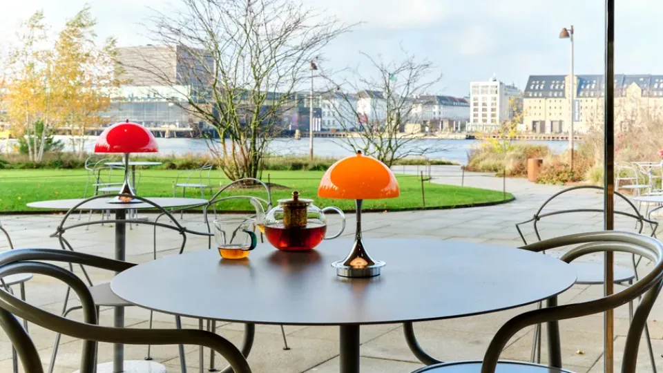 Portable Lighting^Louis Poulsen Panthella 250 portable table lamp V3, Original Opal Orange
