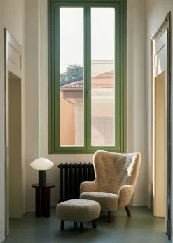 &Tradition Petra VB3 high armchair, Oiled Walnut-Sheepskin Moonlight White