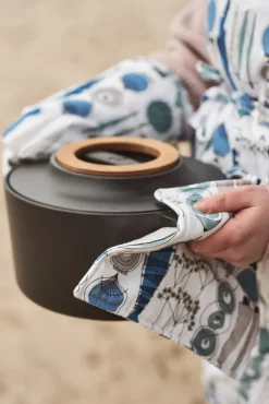 Oven Mitts, Gloves & Pot Holders^Almedahls Picknick oven mitt 23x23 cm small pattern, Blue-beige BlueBeige