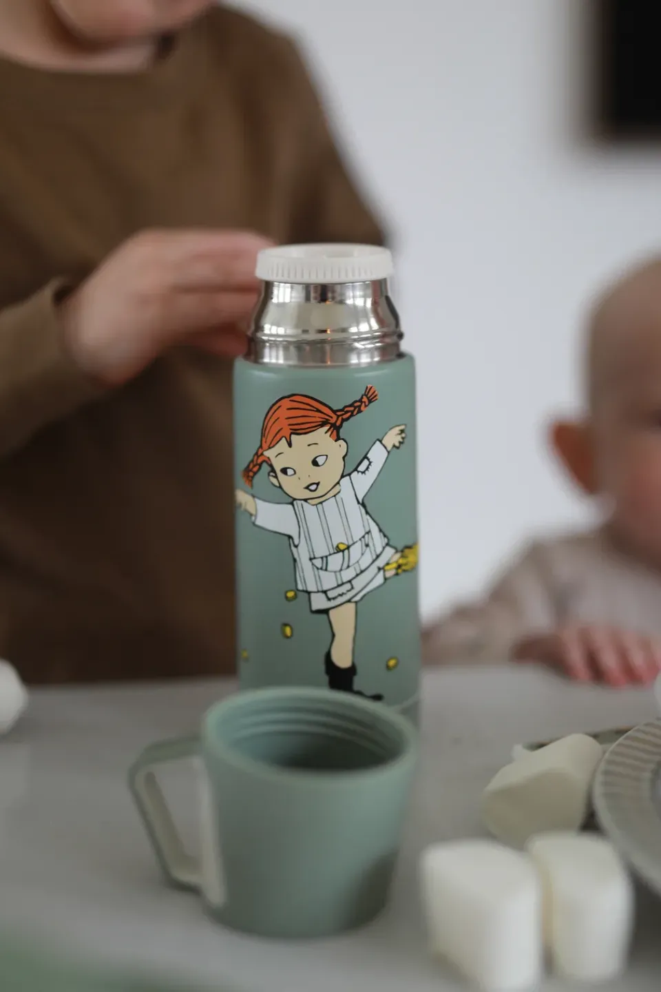 Outlet Rätt Start Pippi Cirkus thermos 35 cl, Multi Green