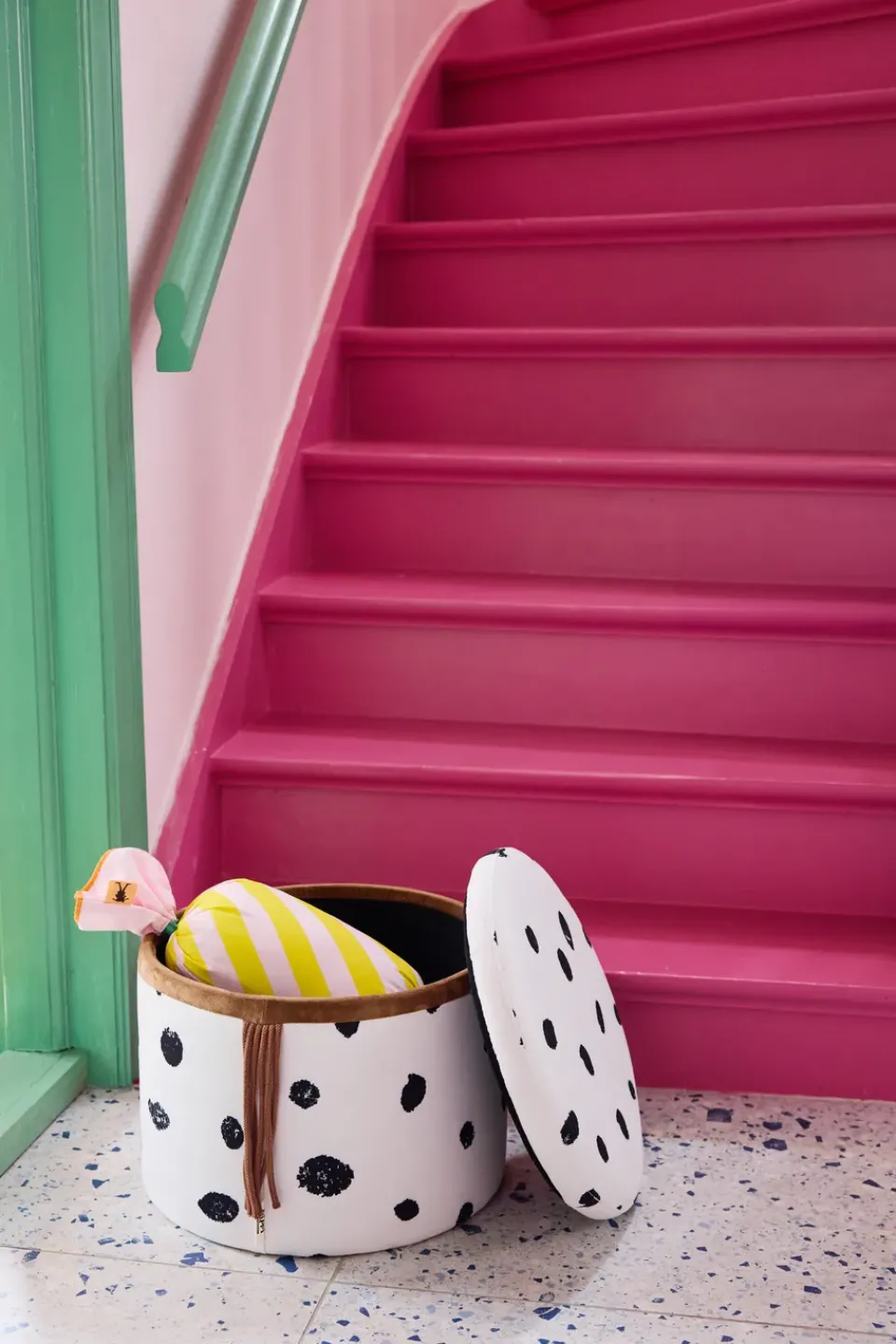 Discount Kid's Concept Pippi pouf with storage Ø40x30.5 cm, Multi