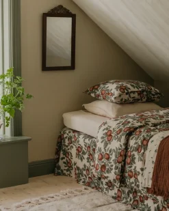 Sale Garbo&Friends Pomme Muslin bed skirt, 140x200x53 cm Beige