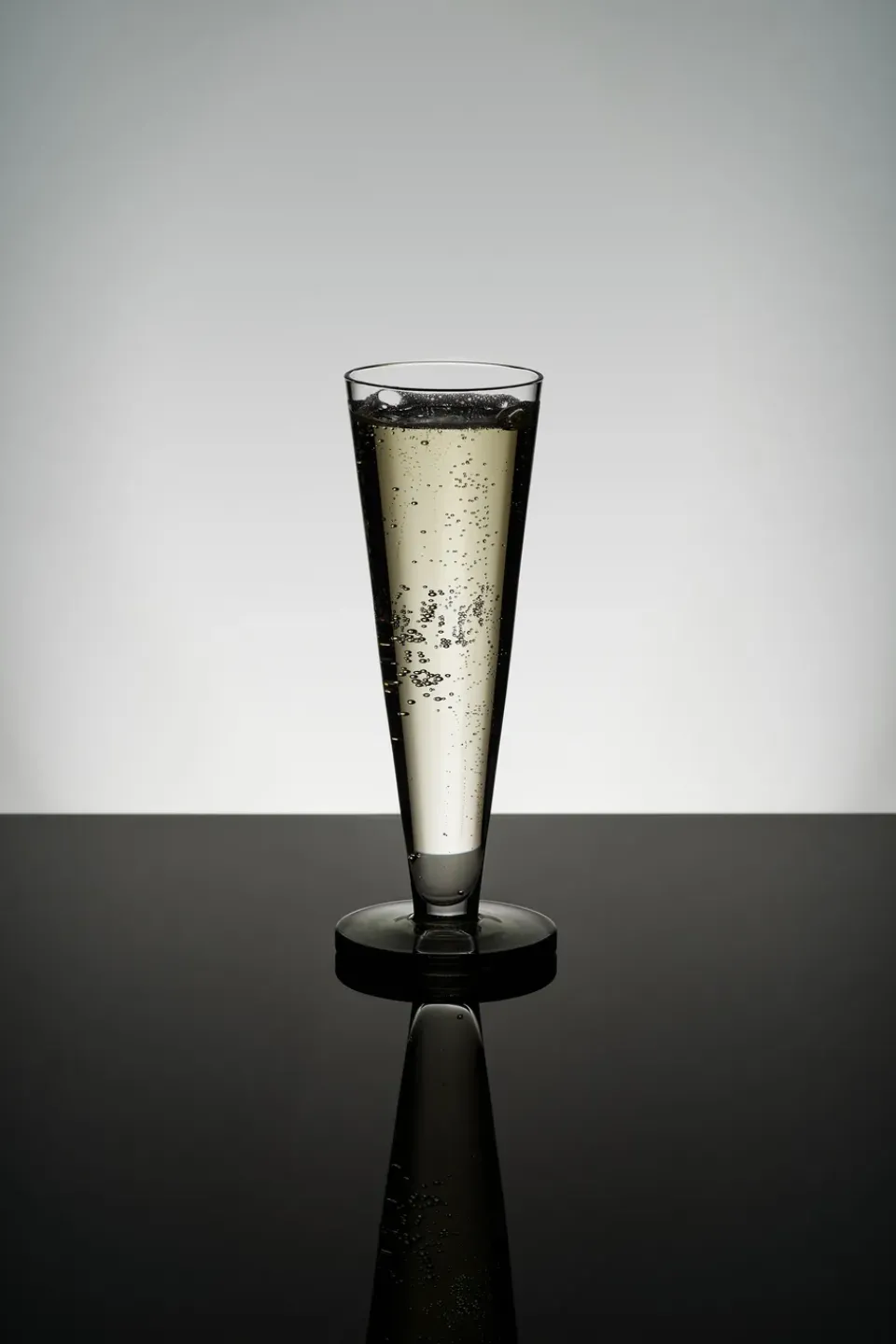 Champagne Glasses^Tom Dixon Puck champagne glass 12.5 cl, Clear Transparent