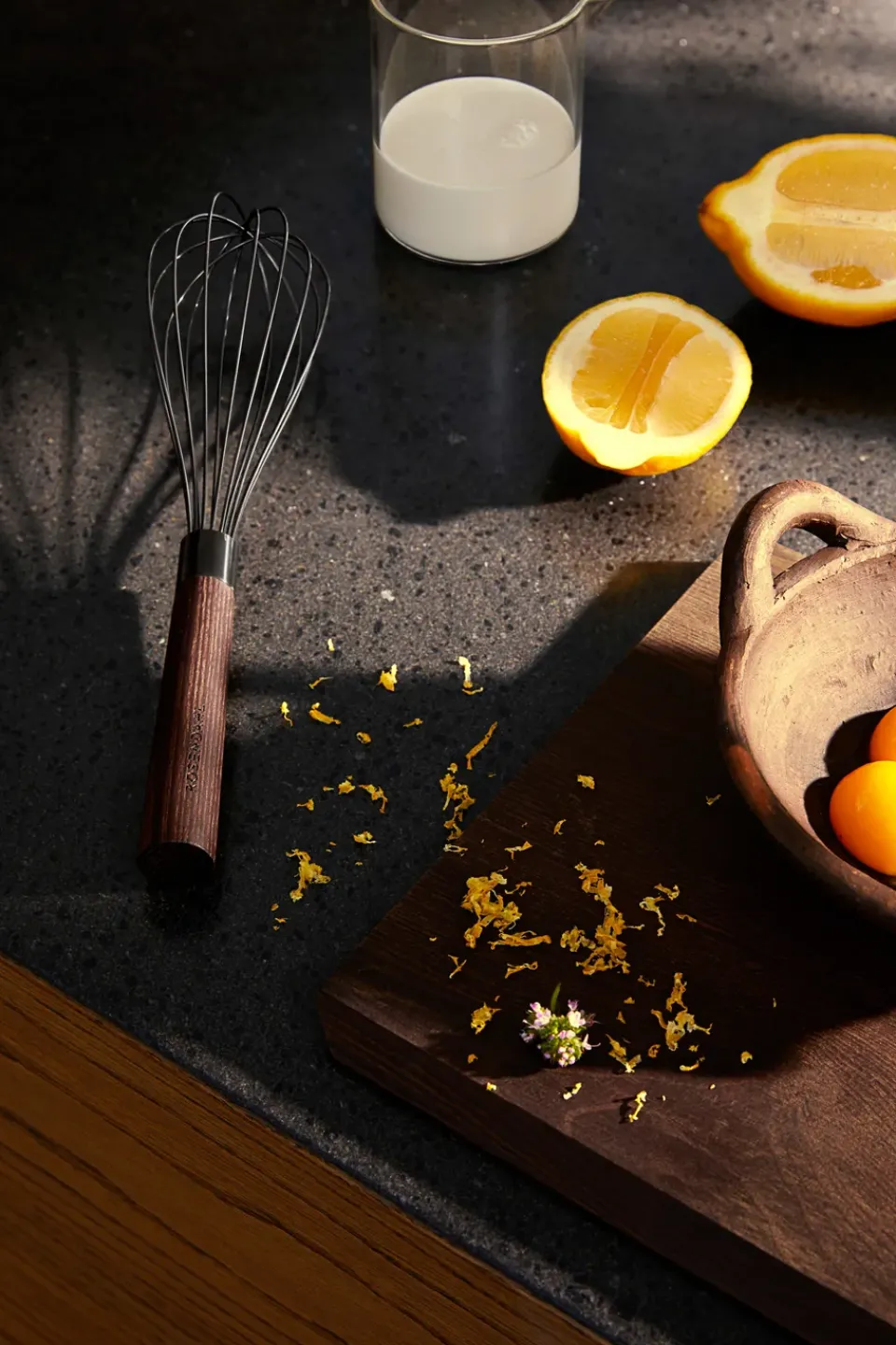 Whisks^Rosendahl Rå whisk, Heat-treated ash Brown