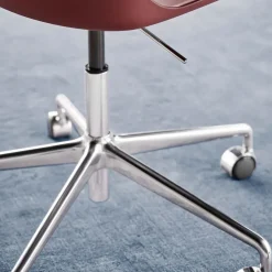 Discount &Tradition Rely HW28 office chair, brown, black base Red