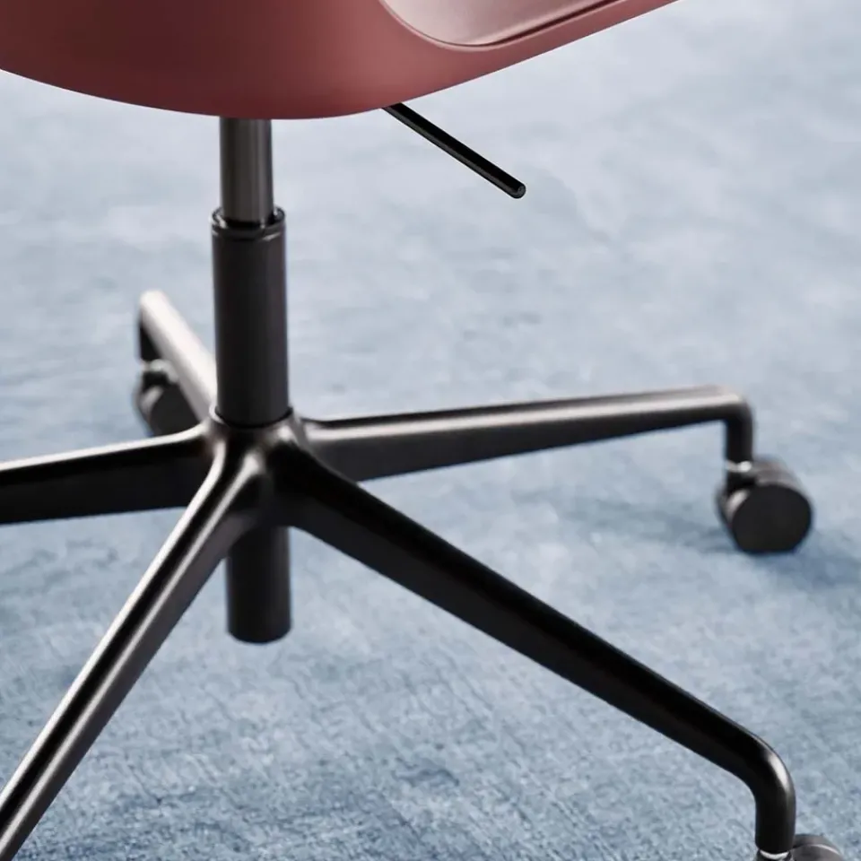 Discount &Tradition Rely HW28 office chair, brown, black base Red