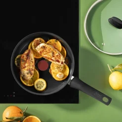 Saucier & Sauté Pans^Tefal Renew ON sauce pan with lid Ø25.4 cm, Black