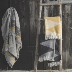 Wool Blankets & Throws^Scandi Living Rime wool throw, charcoal Black