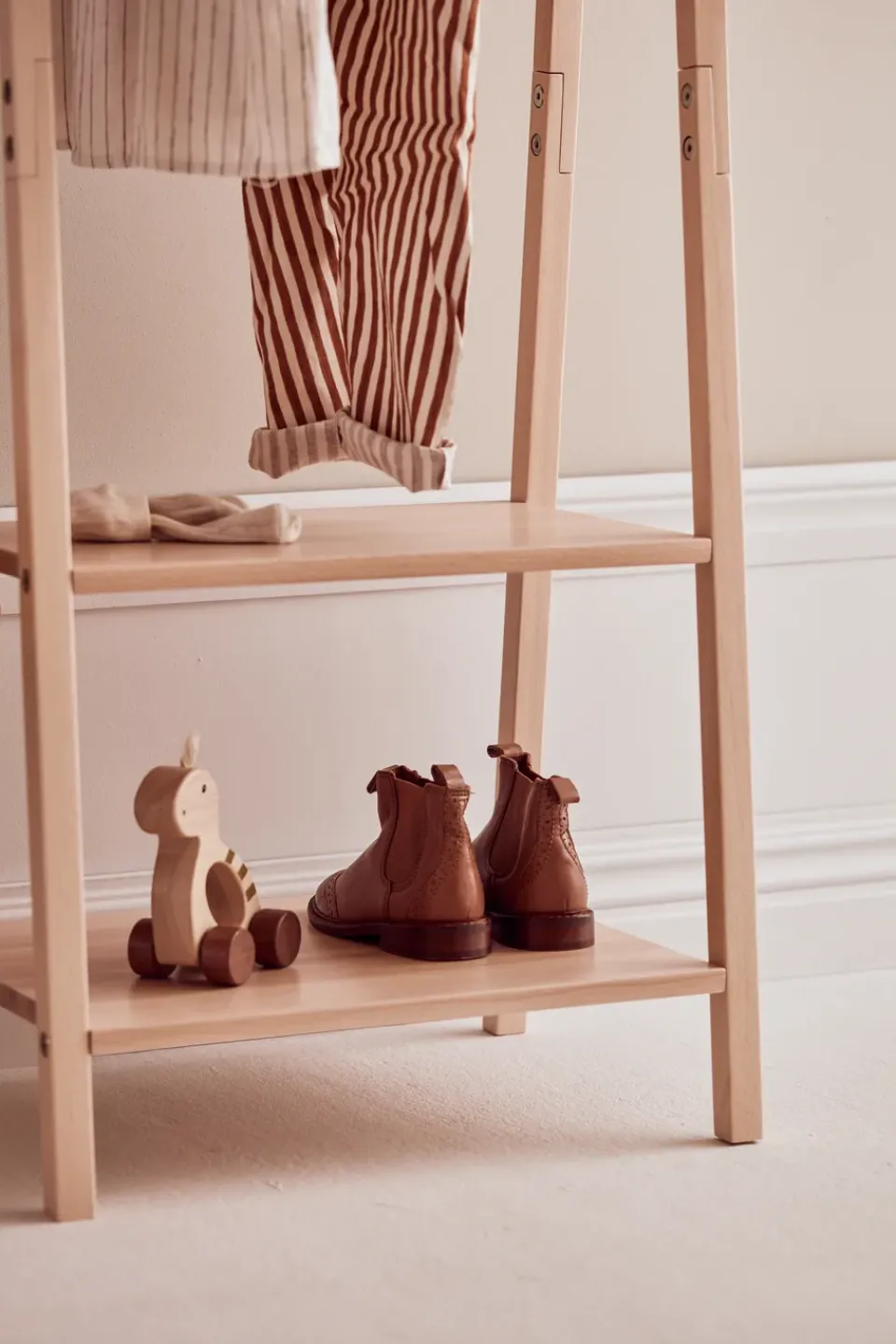 Clothes Racks, Coat Stands & Hangers|Clothes Racks, Coat Stands & Hangers^Kid's Concept Saga blonde hangers, Beech Beige