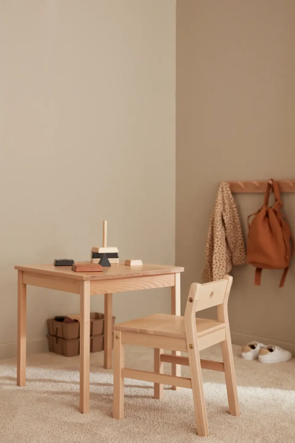 Best Kid's Concept Saga table, Beech Beige