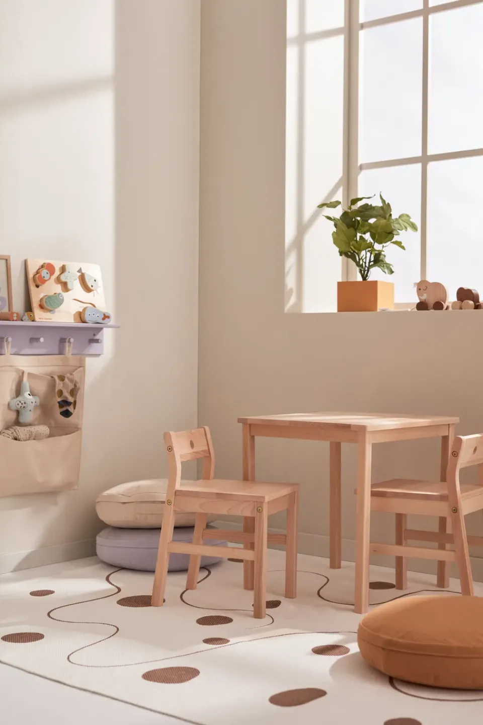 Best Kid's Concept Saga table, Beech Beige