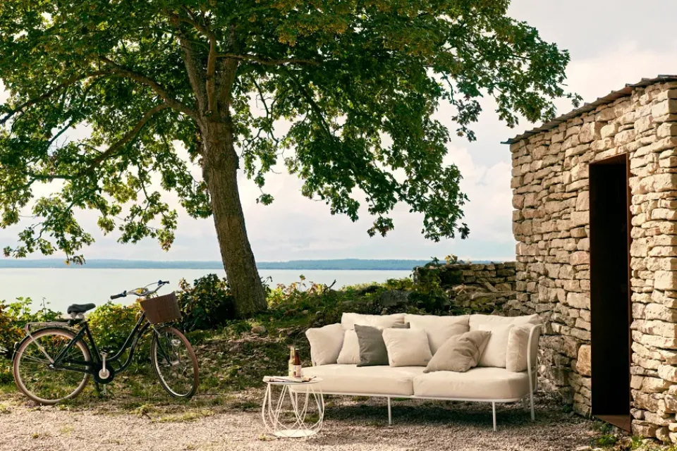 Skargaarden Saltö sofa, Sunbrella silver , charcoal aluminium frame Grey