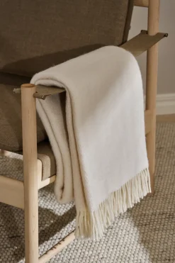 Wool Blankets & Throws^Scandi Living Sandstone wool throw 130x180 cm, Cream White