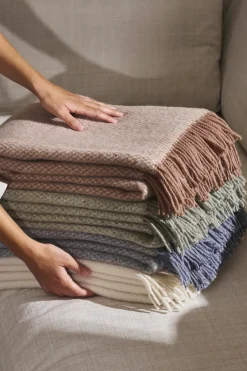 Wool Blankets & Throws^Scandi Living Sandstone wool throw 130x180 cm, Cream White